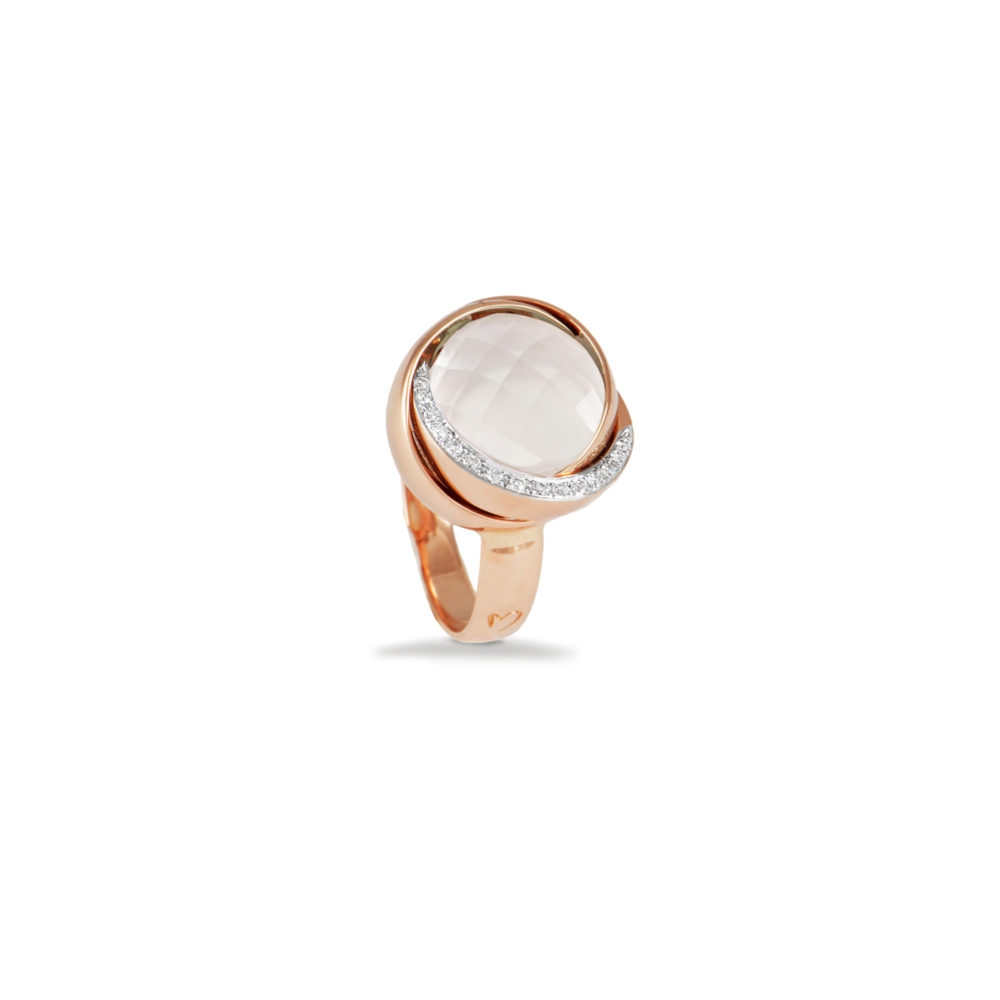 Anello in oro rosa con diamanti bianchi e cristallo di rocca Collezione Colors Oro 18 carati Diamanti bianchi: carati 0,08 - qualità G/VS Cristallo di rocca: carati 7,00