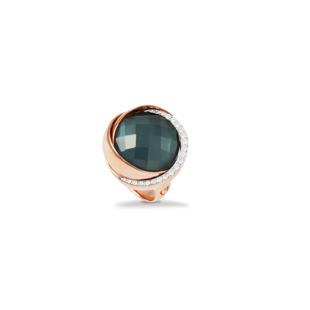 Anello in oro rosa con diamanti bianchi e brown Collezione Colors Oro 18 carati Diamanti bianchi: carati 0,27 - qualità G/VS Diamanti brown: carati 1,15